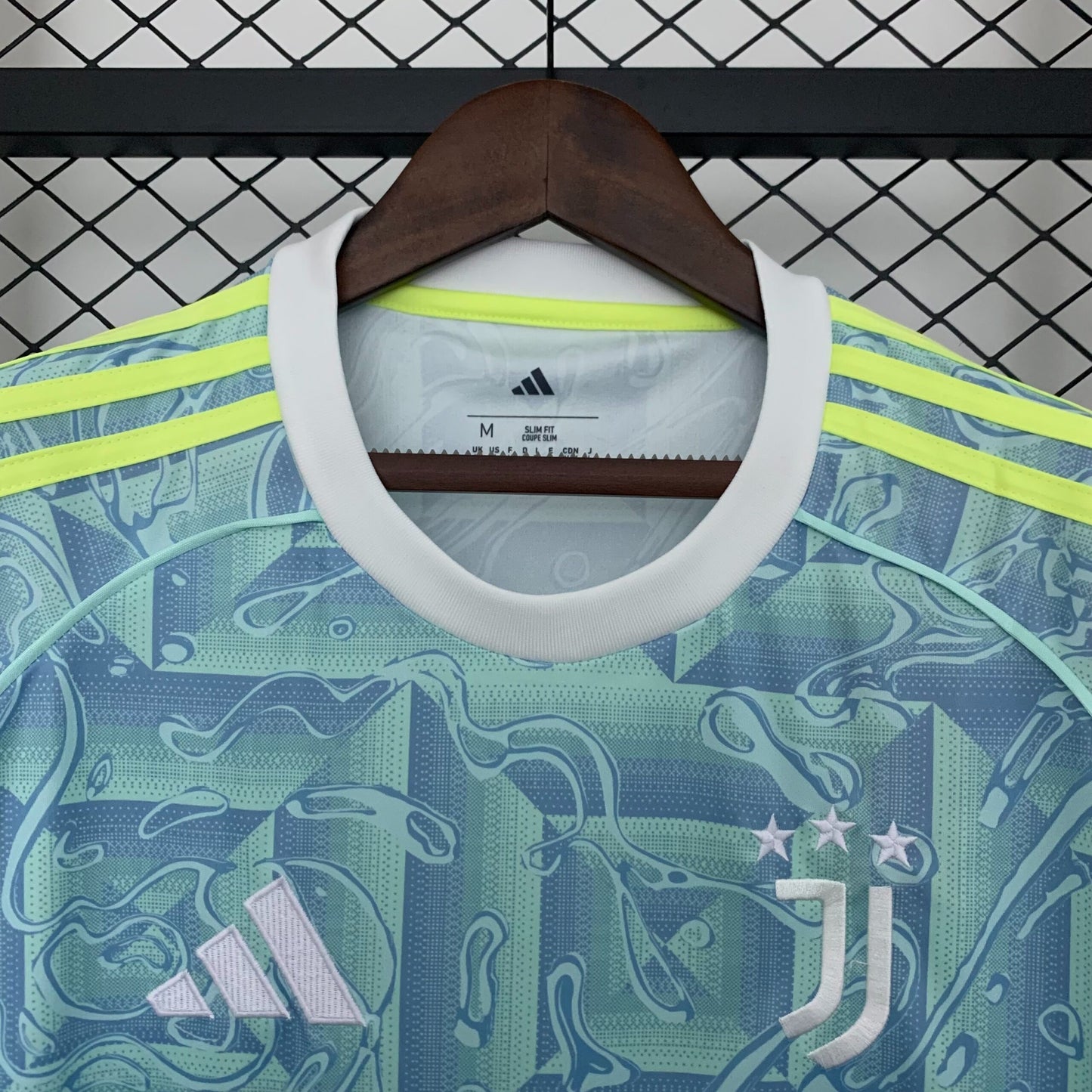 Juventus 25/26 Away