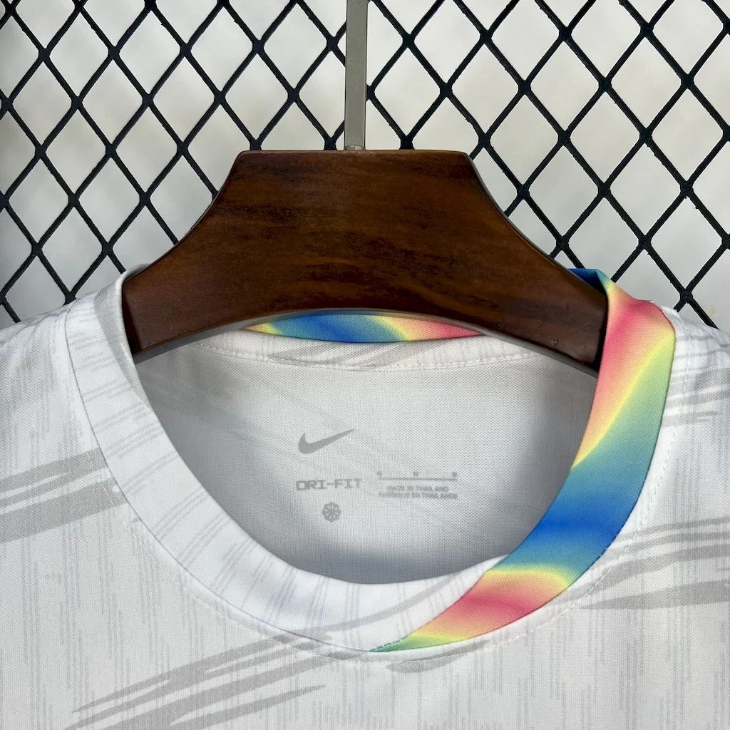 Barcellona Chrome White Special